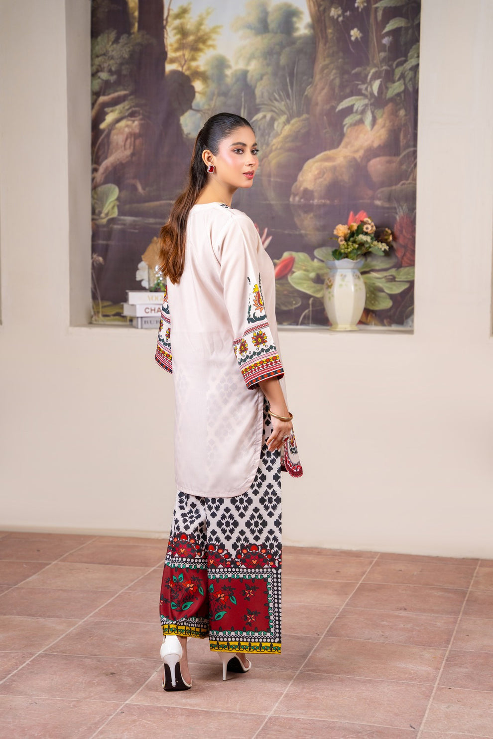 Crimson Motif 3-Piece