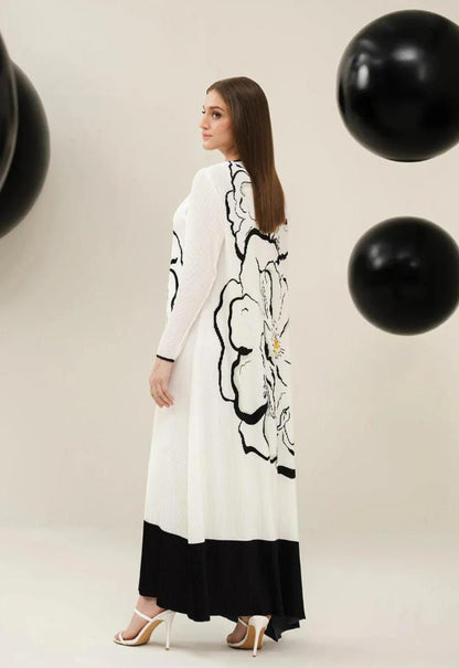 Noir Bloom Monochrome Pleated Maxi