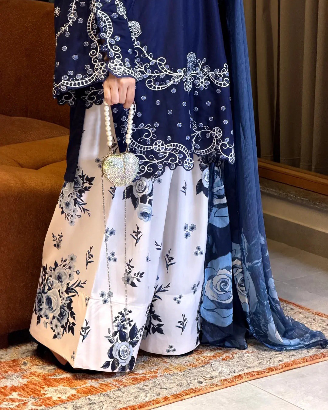 Gul-E-Jaan Embroidered 2-Piece